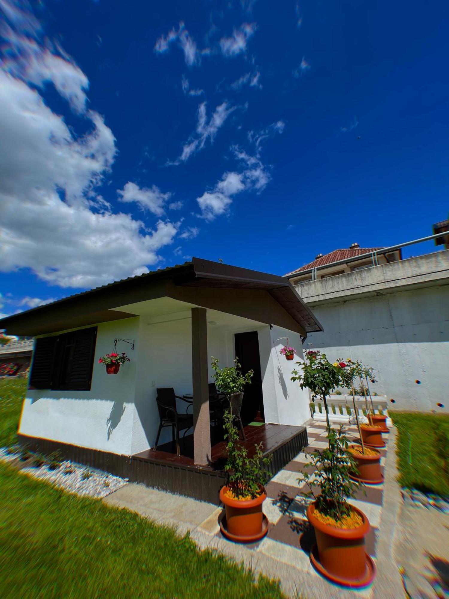 Rooms P&L Плав Экстерьер фото