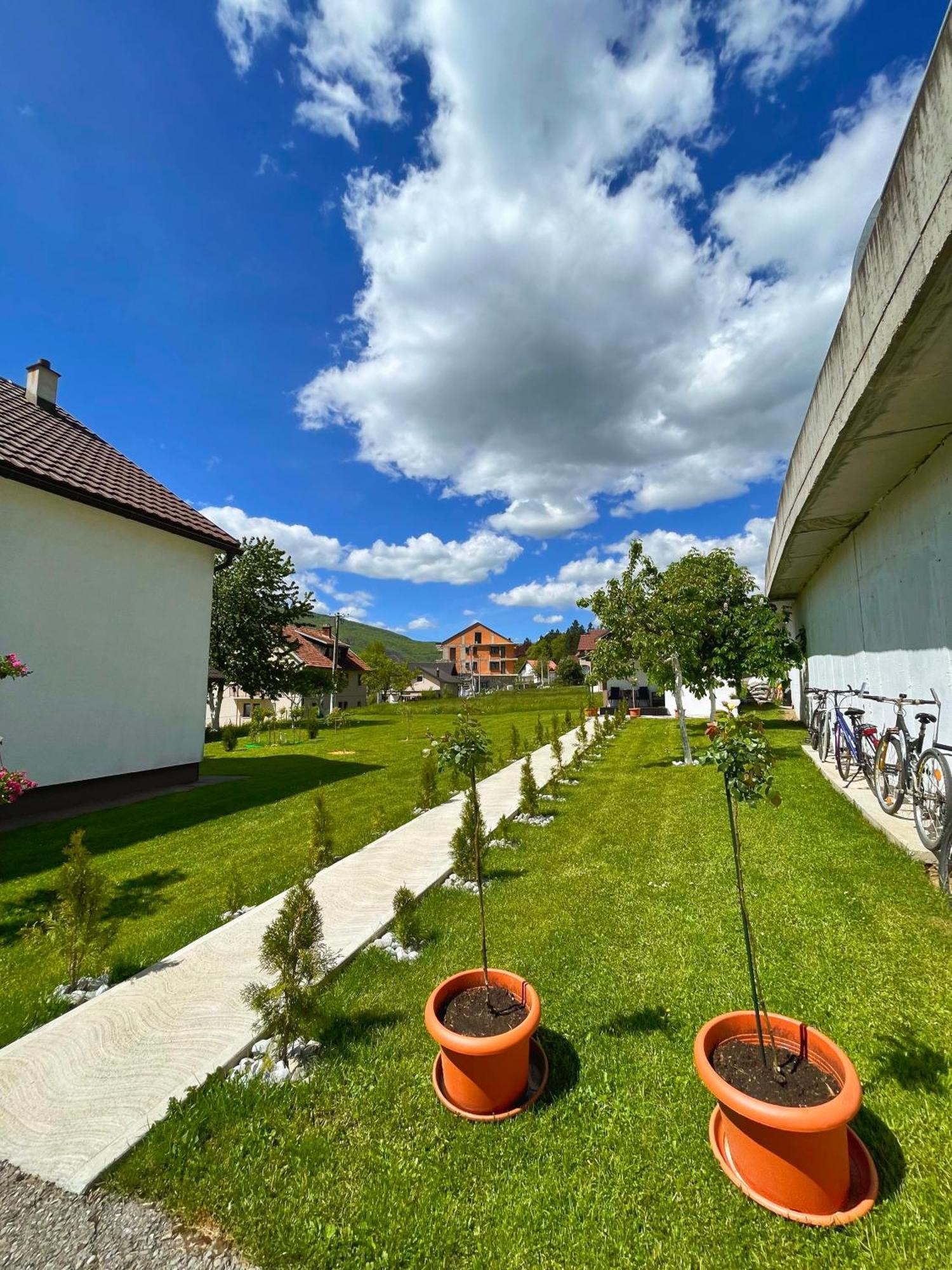 Rooms P&L Плав Экстерьер фото
