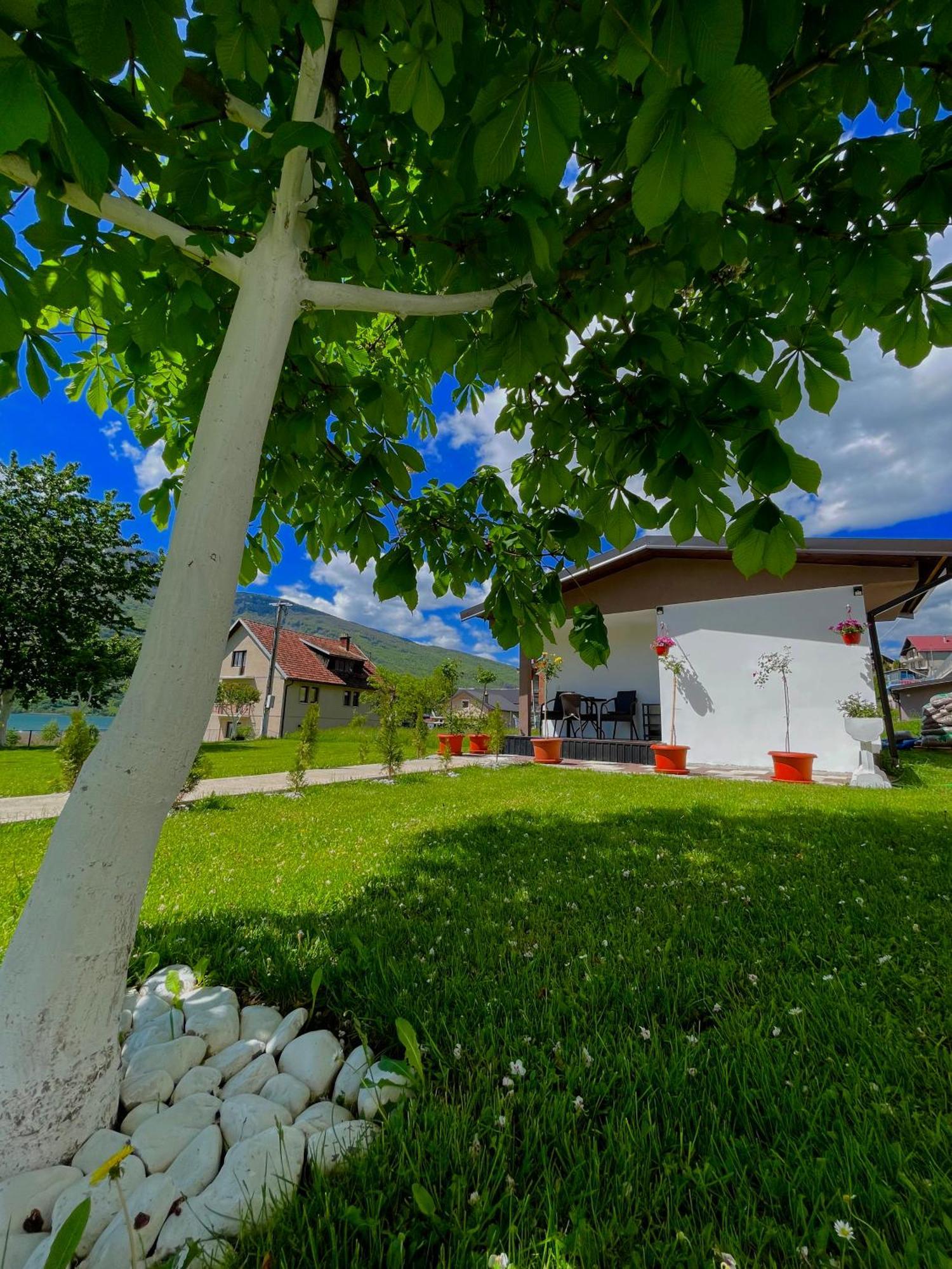 Rooms P&L Плав Экстерьер фото